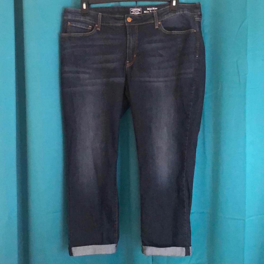 Slim Fit Cropped Jeans